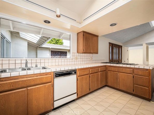 11272 Wembley Road, Rossmoor CA 90720