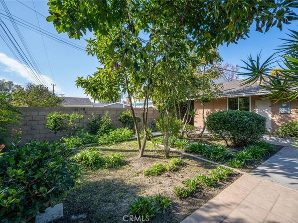 11272 Wembley Road, Rossmoor CA 90720