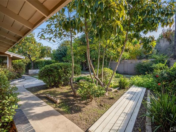 11272 Wembley Road, Rossmoor CA 90720