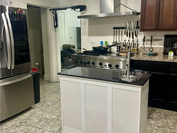 6808 Benson, Huntington Park CA 90255