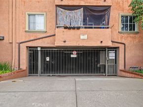 2507 E 15th Street 204, Long Beach CA 90804