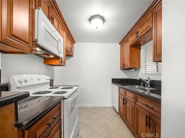 2507 E 15th Street 204, Long Beach CA 90804