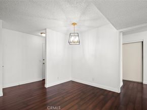 2507 E 15th Street 204, Long Beach CA 90804