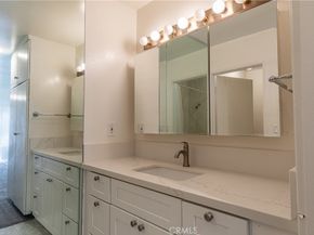 1040 W MacArthur Boulevard 66, Santa Ana CA 92707