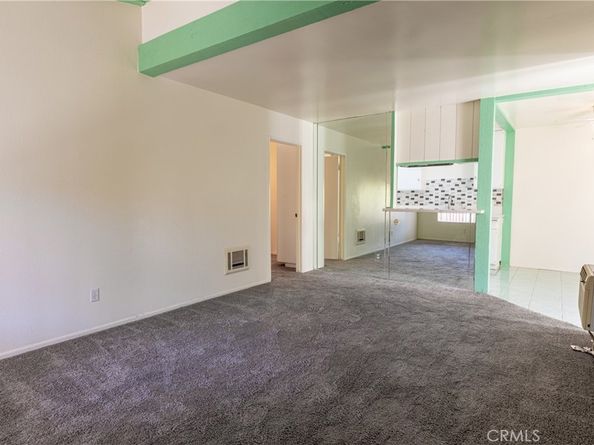 1040 W MacArthur Boulevard 66, Santa Ana CA 92707
