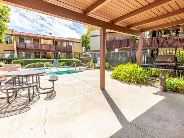 1040 W MacArthur Boulevard 66, Santa Ana CA 92707
