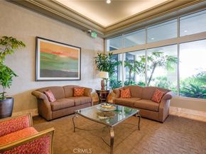 525 E Seaside Way 1911, Long Beach CA 90802