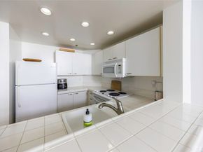 525 E Seaside Way 1911, Long Beach CA 90802