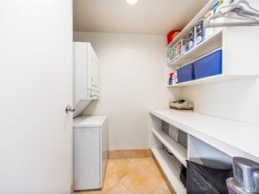 525 E Seaside Way 1911, Long Beach CA 90802