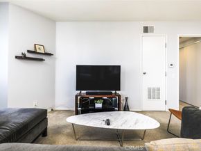 525 E Seaside Way 1911, Long Beach CA 90802