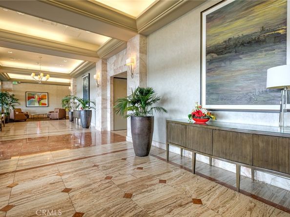 525 E Seaside Way 1911, Long Beach CA 90802