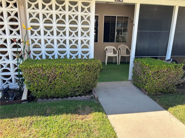 13811 Thunderbird Drive 57B, Seal Beach CA 90740