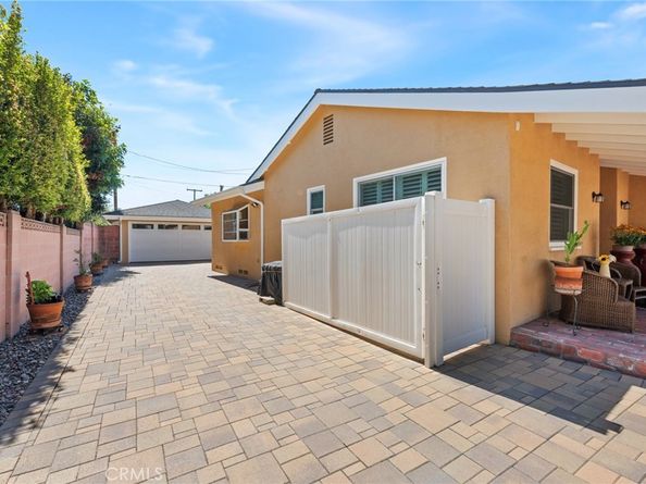 1116 W 21st Street, Santa Ana CA 92706