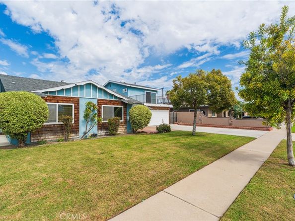 1921 W Clearbrook, Anaheim CA 92804