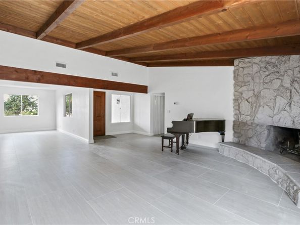 2464 Prospect Drive, Upland CA 91784