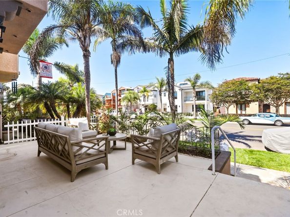 526 12th, Huntington Beach CA 92648