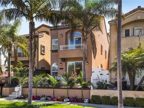 526 12th, Huntington Beach CA 92648