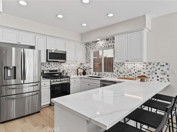 526 12th, Huntington Beach CA 92648