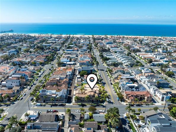 526 12th, Huntington Beach CA 92648