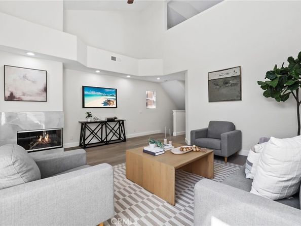 526 12th, Huntington Beach CA 92648