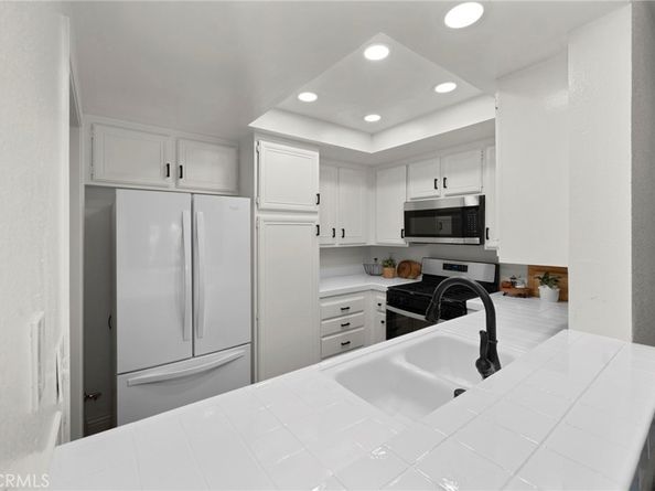 16 Abbey, Aliso Viejo CA 92656