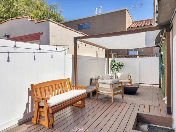 2701 E 17th Street E, Long Beach CA 90804