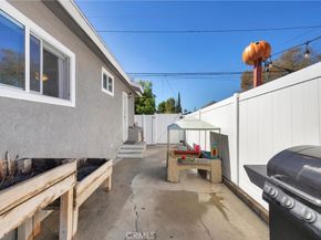 2701 E 17th Street E, Long Beach CA 90804