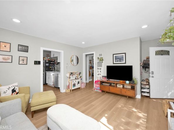 2701 E 17th Street E, Long Beach CA 90804