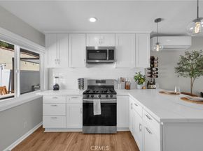 2701 E 17th Street E, Long Beach CA 90804