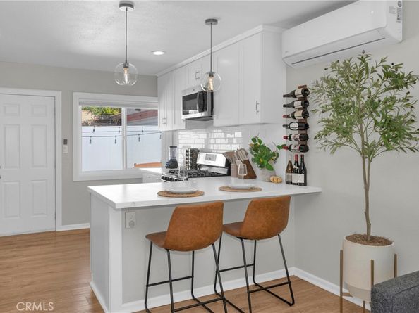 2701 E 17th Street E, Long Beach CA 90804