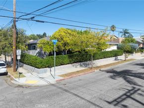 2701 E 17th Street E, Long Beach CA 90804