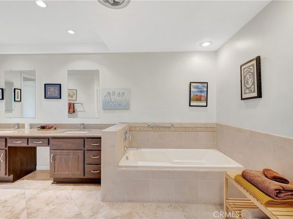 601 John K Drive 101, Long Beach CA 90803