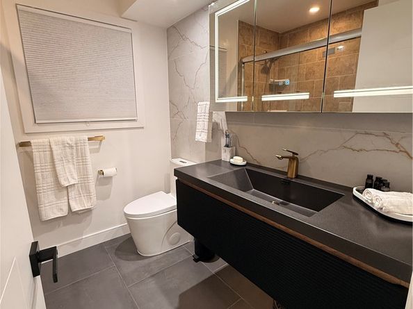 1140 Pacific Ave Unit #7, Long Beach CA 90813