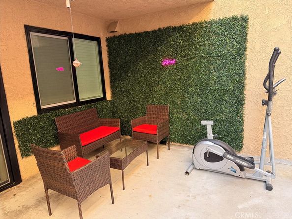 1140 Pacific Ave Unit #7, Long Beach CA 90813