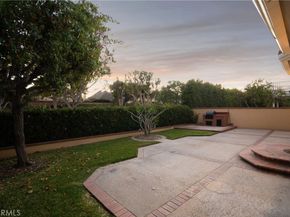 19371 Woodlands, Huntington Beach CA 92648