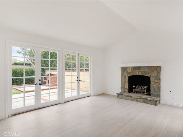 19371 Woodlands, Huntington Beach CA 92648