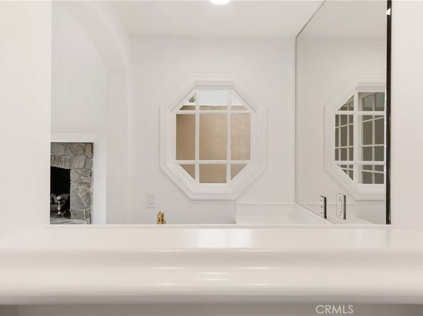 19371 Woodlands, Huntington Beach CA 92648