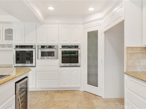 19371 Woodlands, Huntington Beach CA 92648