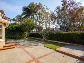 19371 Woodlands, Huntington Beach CA 92648