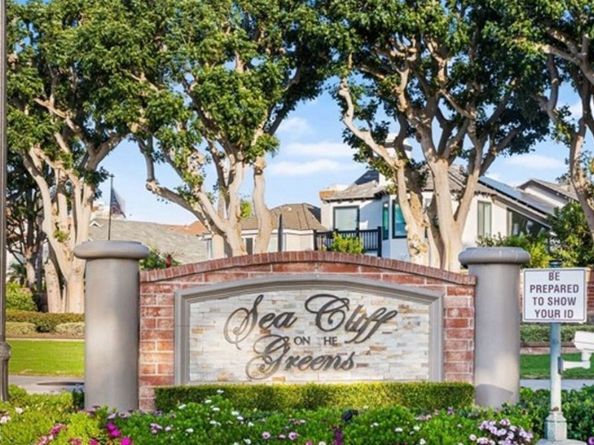 19371 Woodlands, Huntington Beach CA 92648