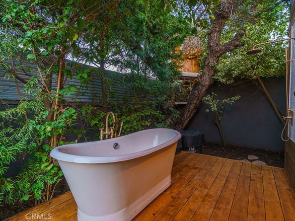 704 Valita St, Venice CA 90291