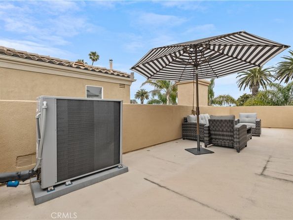 513 Pecan Ave, Huntington Beach CA 92648