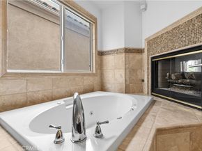 513 Pecan Ave, Huntington Beach CA 92648