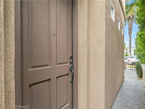 513 Pecan Ave, Huntington Beach CA 92648