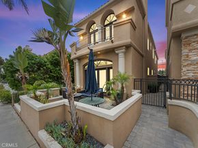 513 Pecan Ave, Huntington Beach CA 92648