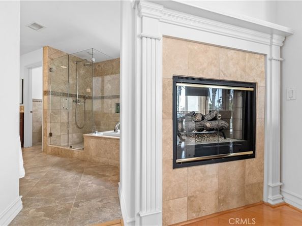 513 Pecan Ave, Huntington Beach CA 92648