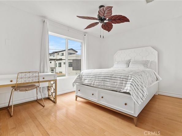 513 Pecan Ave, Huntington Beach CA 92648