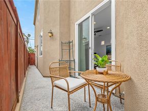 513 Pecan Ave, Huntington Beach CA 92648