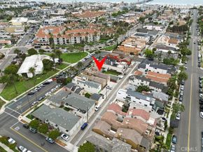 513 Pecan Ave, Huntington Beach CA 92648
