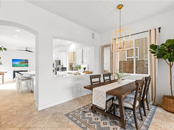 513 Pecan Ave, Huntington Beach CA 92648